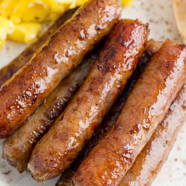 4 Pieces Sausage Links.